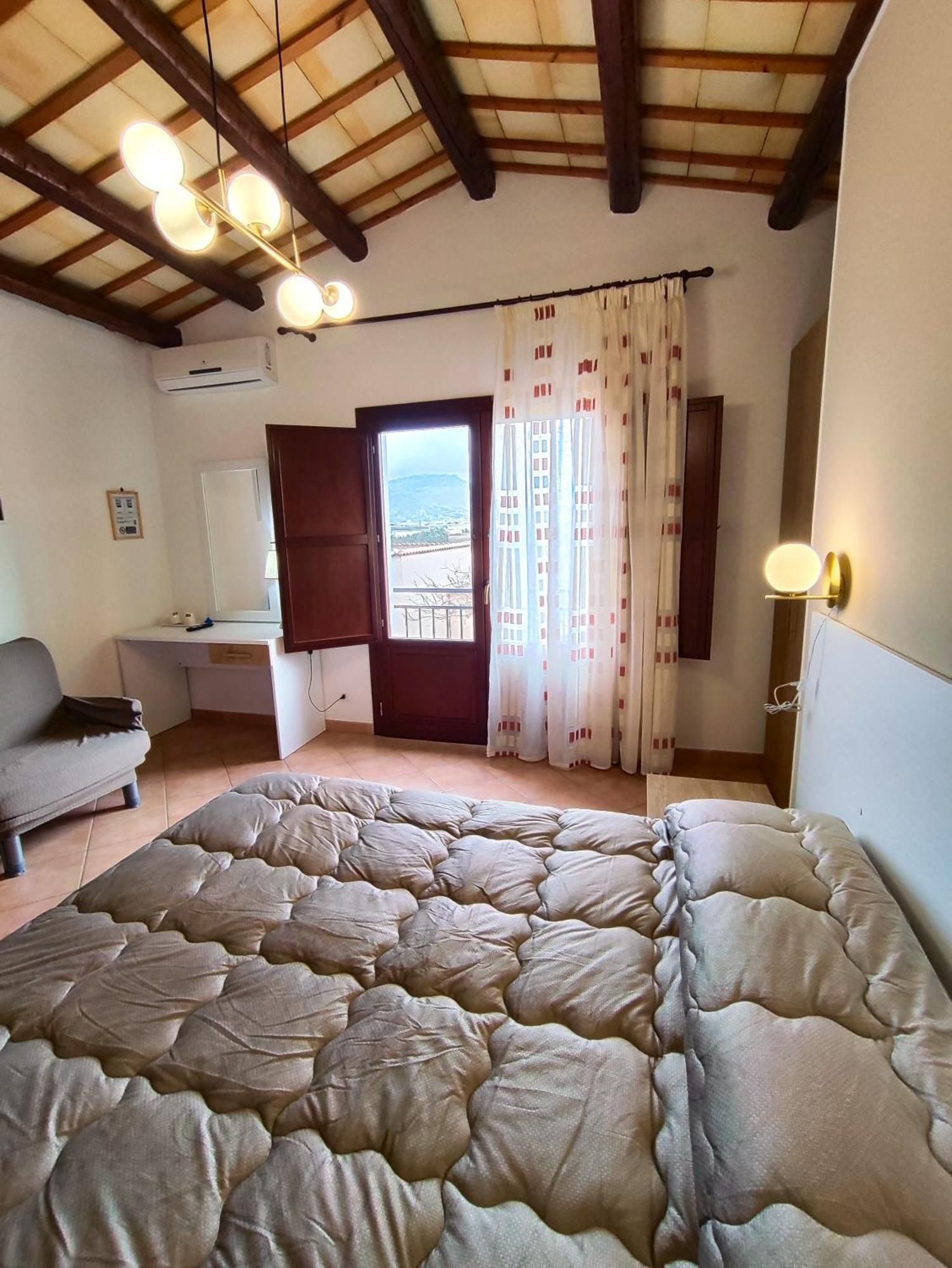 Casolare Nelle Saline Bed & Breakfast Torre Nubia Exterior photo
