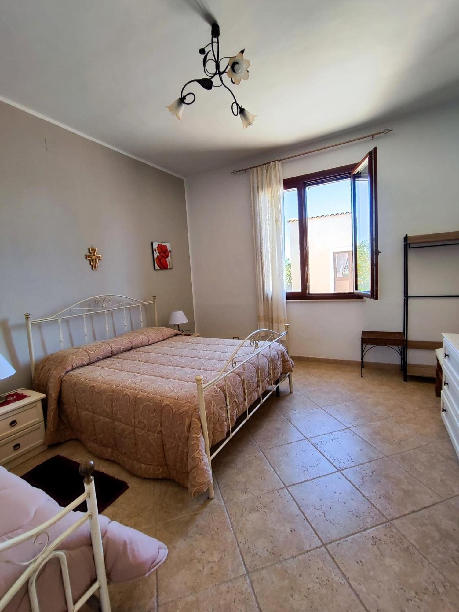 Casolare Nelle Saline Bed & Breakfast Torre Nubia Exterior photo